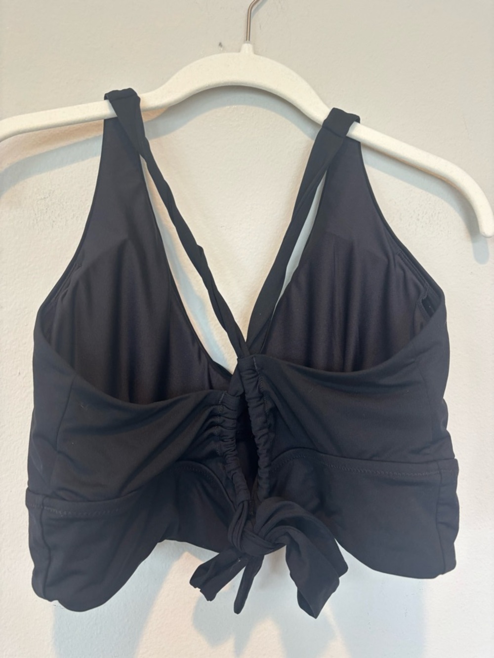 Athleta Black V-Neck Twist-Back Bikini Top D/L 066 - Picture 2 of 4